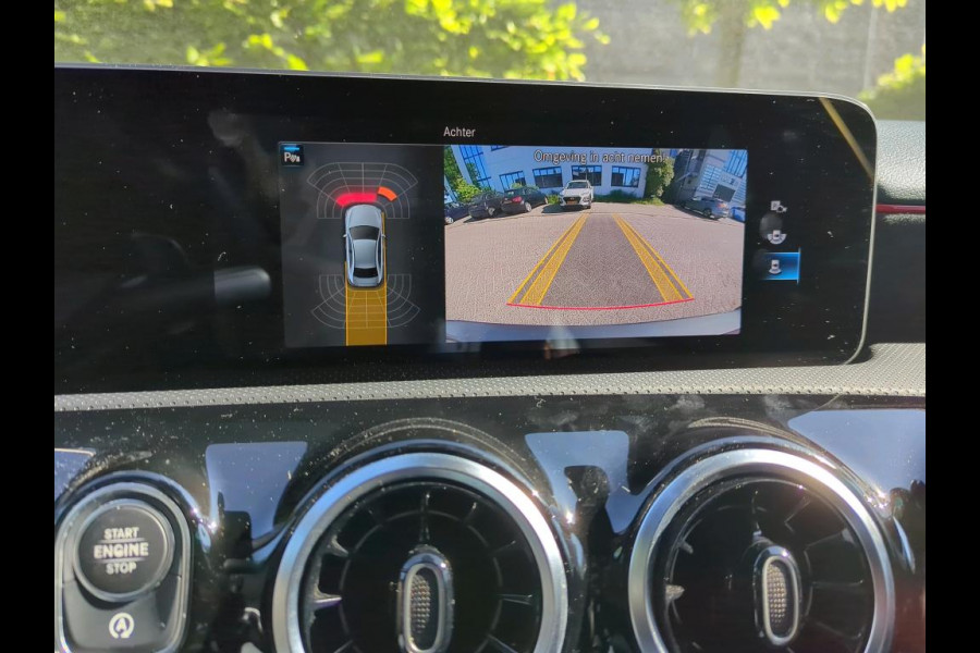 Mercedes-Benz A-Klasse 200 Business Solution AMG NL-AUTO | PANO | AMG PAKKET