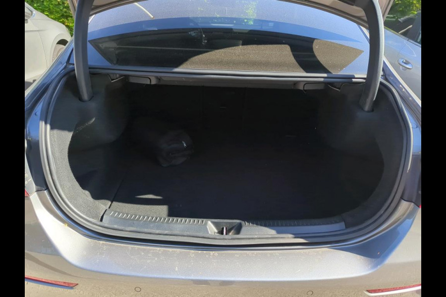 Mercedes-Benz A-Klasse 200 Business Solution AMG NL-AUTO | PANO | AMG PAKKET