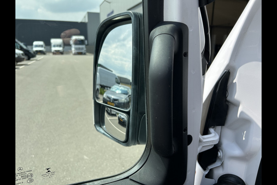 Mercedes-Benz Sprinter 314 CDI RWD L2 H2 360 Camera / MBUX / Navigatie / Airco / Parkeersensoren / 270 Graden achterdeuren