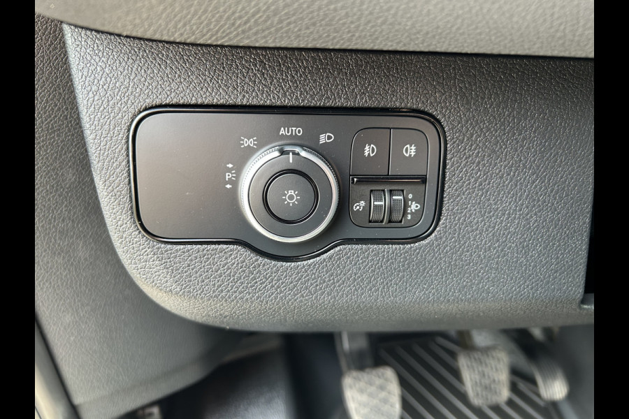 Mercedes-Benz Sprinter 314 CDI RWD L2 H2 360 Camera / MBUX / Navigatie / Airco / Parkeersensoren / 270 Graden achterdeuren