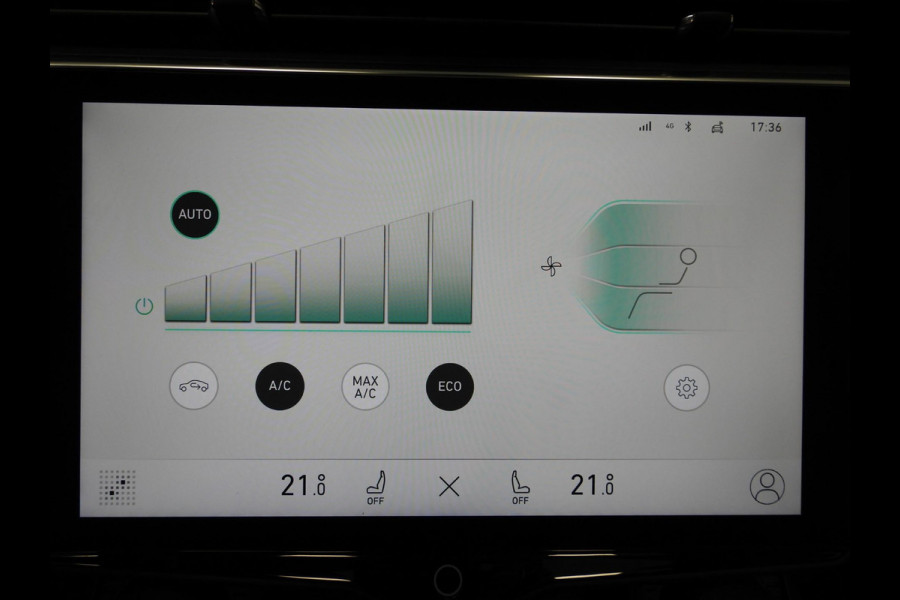 Lynk & Co 01 1.5 PHEV Plug-In ZWARTE HEMEL/360CAM/SCHUIFDAK/LED/20"LMV!
