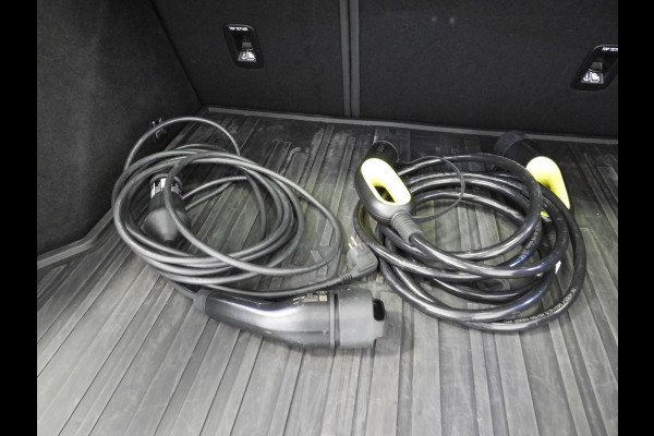 Lynk & Co 01 1.5 PHEV Plug-In ZWARTE HEMEL/360CAM/SCHUIFDAK/LED/20"LMV!