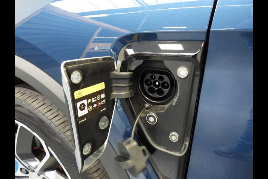 Lynk & Co 01 1.5 PHEV Plug-In ZWARTE HEMEL/360CAM/SCHUIFDAK/LED/20"LMV!