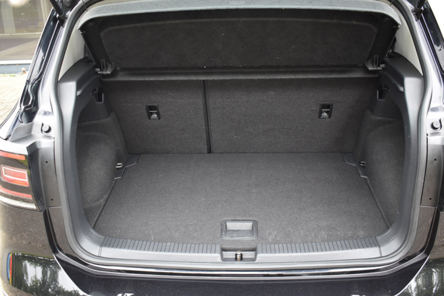 Volkswagen T-Cross 1.0 TSI Life / Airco / Adap. Cruise / 16" LM / Mistlampen