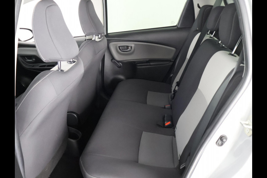 Toyota Yaris 1.5 HYBRID SILVERLINE STYLE GARANTIE 2029 ! AUTOMAAT.100% ONDERHOUDEN.PDC.CLIMA.CRUISE