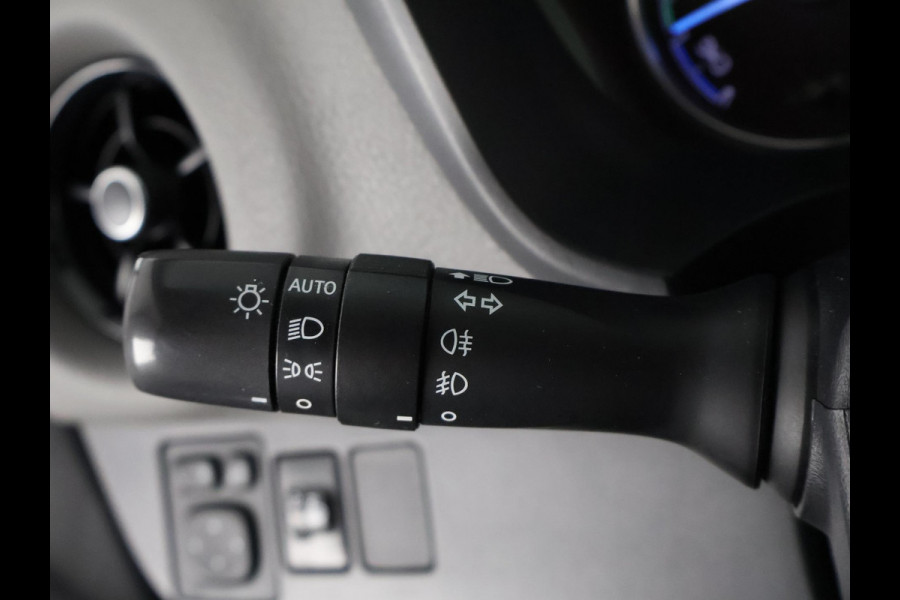 Toyota Yaris 1.5 HYBRID SILVERLINE STYLE GARANTIE 2029 ! AUTOMAAT.100% ONDERHOUDEN.PDC.CLIMA.CRUISE