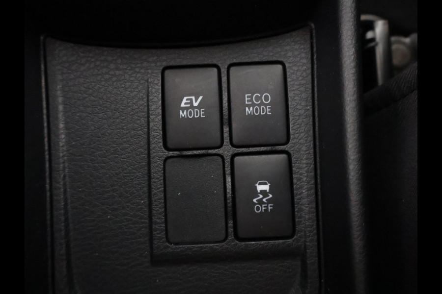 Toyota Yaris 1.5 HYBRID SILVERLINE STYLE GARANTIE 2029 ! AUTOMAAT.100% ONDERHOUDEN.PDC.CLIMA.CRUISE
