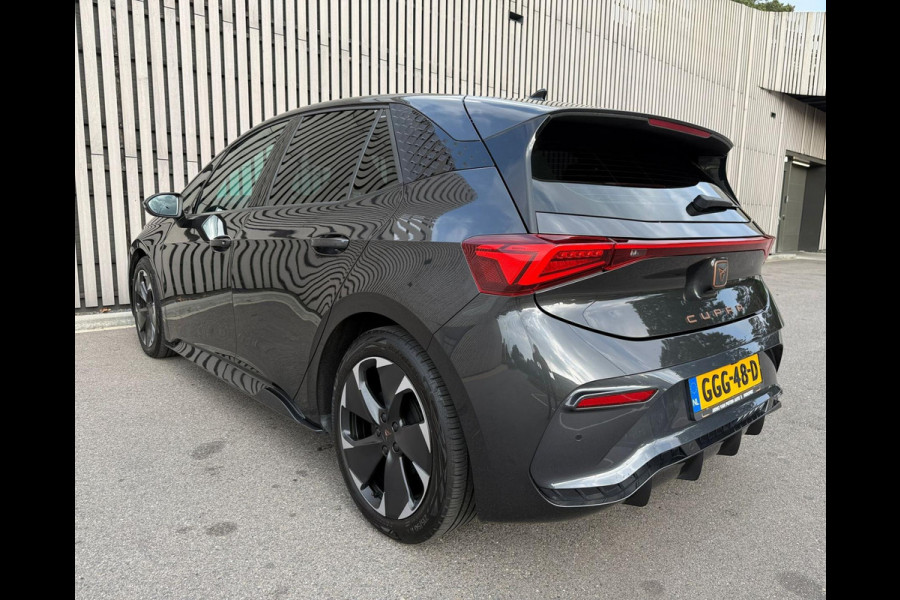 CUPRA Born Performance / Panoramadak / In Nieuwstaat!