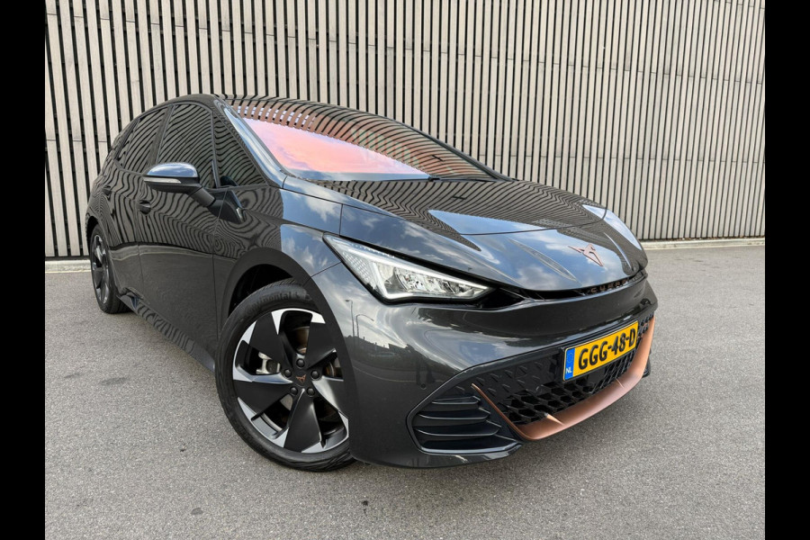 CUPRA Born Performance / Panoramadak / In Nieuwstaat!