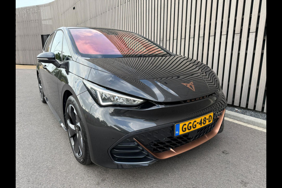 CUPRA Born Performance / Panoramadak / In Nieuwstaat!