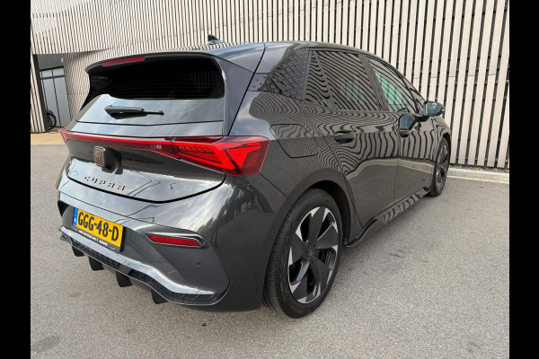 CUPRA Born Performance / Panoramadak / In Nieuwstaat!