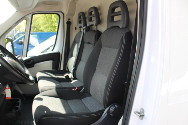 Fiat Ducato 30 2.3 MULTI JET L2H2 (EX.BTW) CLIMA. EURO 6 !!NAVIGATIE.CRUISE 1e EIG 3 zit. Laadvloer. dubbele deuren .