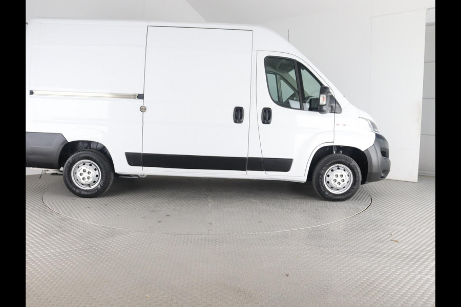 Fiat Ducato 30 2.3 MULTI JET L2H2 (EX.BTW) CLIMA. EURO 6 !!NAVIGATIE.CRUISE 1e EIG 3 zit. Laadvloer. dubbele deuren .