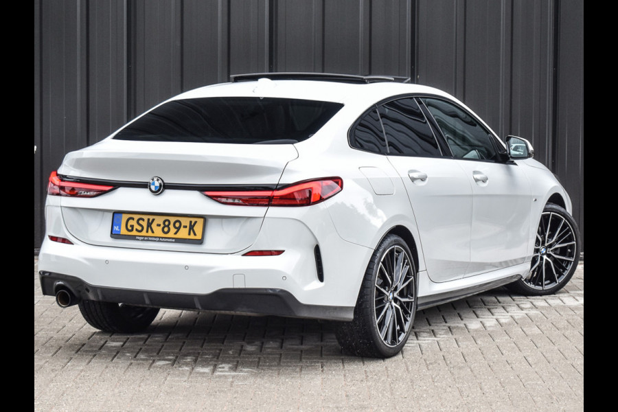 BMW 2 Serie Gran Coupé 218i M-SPORT | SCHUIF -/- KANTELDAK | ACTIVE CRUISE | AMBIANCE SFEER VERLICHTING | HARMAN KARDON AUDIO