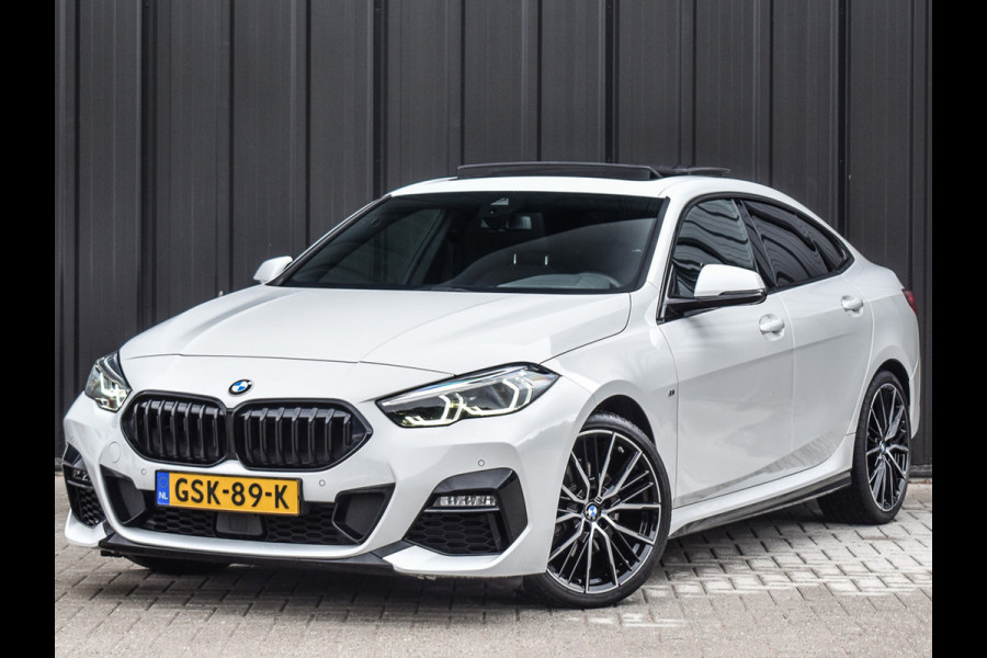 BMW 2 Serie Gran Coupé 218i M-SPORT | SCHUIF -/- KANTELDAK | ACTIVE CRUISE | AMBIANCE SFEER VERLICHTING | HARMAN KARDON AUDIO