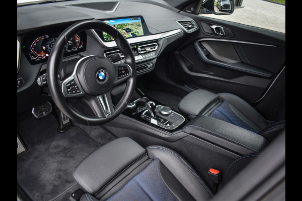 BMW 2 Serie Gran Coupé 218i M-SPORT | SCHUIF -/- KANTELDAK | ACTIVE CRUISE | AMBIANCE SFEER VERLICHTING | HARMAN KARDON AUDIO