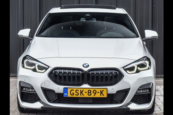 BMW 2 Serie Gran Coupé 218i M-SPORT | SCHUIF -/- KANTELDAK | ACTIVE CRUISE | AMBIANCE SFEER VERLICHTING | HARMAN KARDON AUDIO