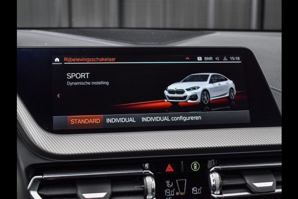 BMW 2 Serie Gran Coupé 218i M-SPORT | SCHUIF -/- KANTELDAK | ACTIVE CRUISE | AMBIANCE SFEER VERLICHTING | HARMAN KARDON AUDIO