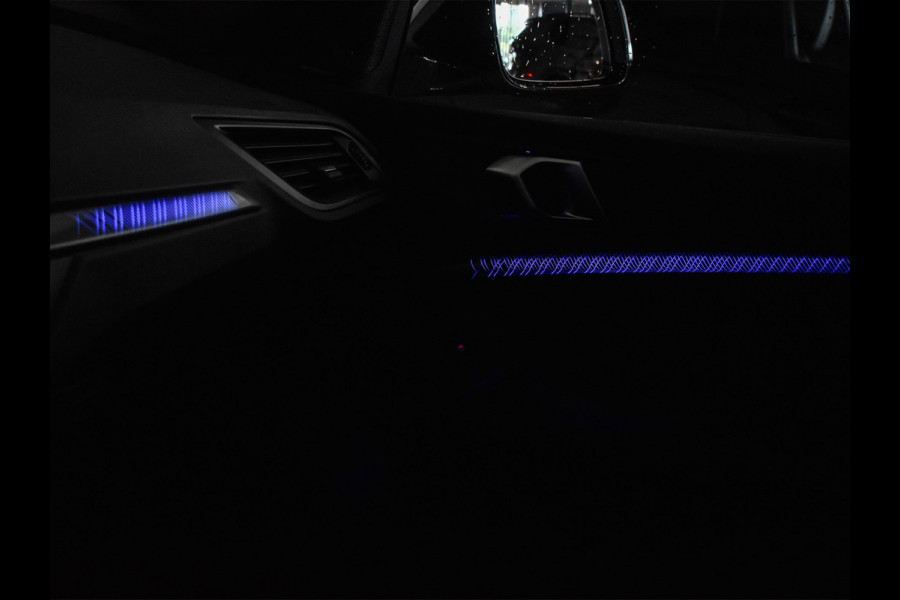 BMW 2 Serie Gran Coupé 218i M-SPORT | SCHUIF -/- KANTELDAK | ACTIVE CRUISE | AMBIANCE SFEER VERLICHTING | HARMAN KARDON AUDIO
