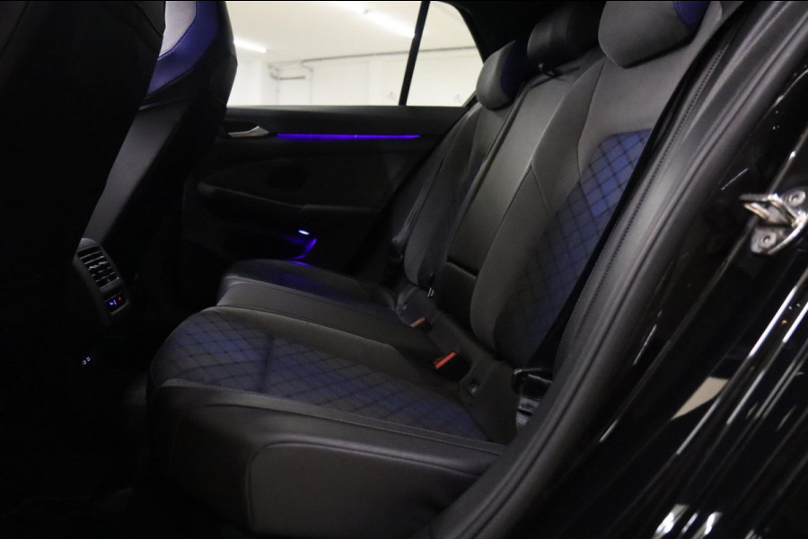 Volkswagen Golf 2.0 TSI R 4Motion AKRAP/PANO/HEADUP/IQ/H-K/BOMVOL