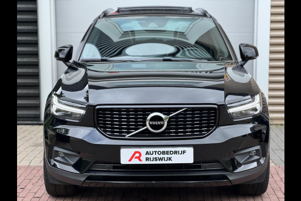 Volvo XC40 2.0 T4 R-Design Pano/H&K/Camera