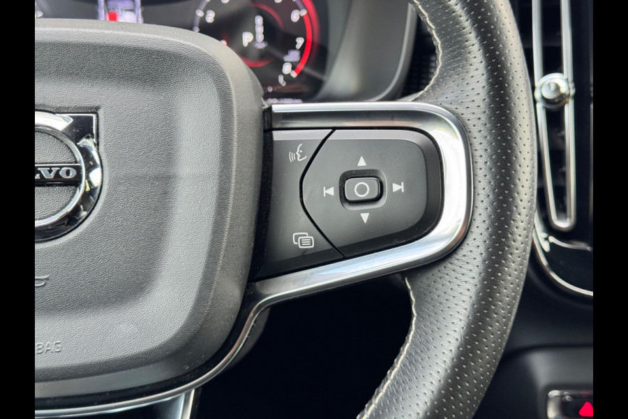 Volvo XC40 2.0 T4 R-Design Pano/H&K/Camera