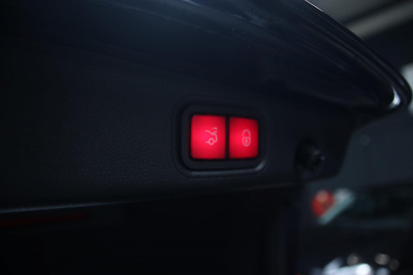 Mercedes-Benz E-Klasse AMG 53 4MATIC PANO-MEMORY-HUD-STOELKOELING