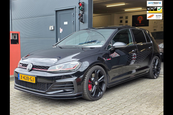 Volkswagen Golf 2.0 TSI GTI TCR - 383 PK / PANO / CARPLAY / ALCANTARA / ADAPT.CRUISE / KEYLESS / CAMERA / DODEHOEK / LANE ASSIST !