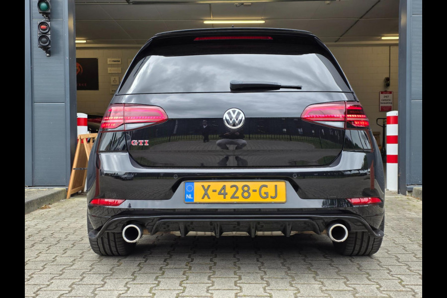 Volkswagen Golf 2.0 TSI GTI TCR - 383 PK / PANO / CARPLAY / ALCANTARA / ADAPT.CRUISE / KEYLESS / CAMERA / DODEHOEK / LANE ASSIST !