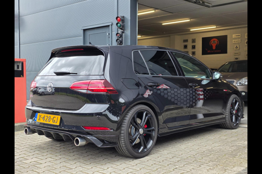 Volkswagen Golf 2.0 TSI GTI TCR - 383 PK / PANO / CARPLAY / ALCANTARA / ADAPT.CRUISE / KEYLESS / CAMERA / DODEHOEK / LANE ASSIST !
