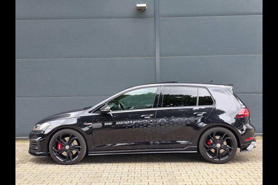 Volkswagen Golf 2.0 TSI GTI TCR - 383 PK / PANO / CARPLAY / ALCANTARA / ADAPT.CRUISE / KEYLESS / CAMERA / DODEHOEK / LANE ASSIST !