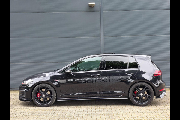 Volkswagen Golf 2.0 TSI GTI TCR - 383 PK / PANO / CARPLAY / ALCANTARA / ADAPT.CRUISE / KEYLESS / CAMERA / DODEHOEK / LANE ASSIST !