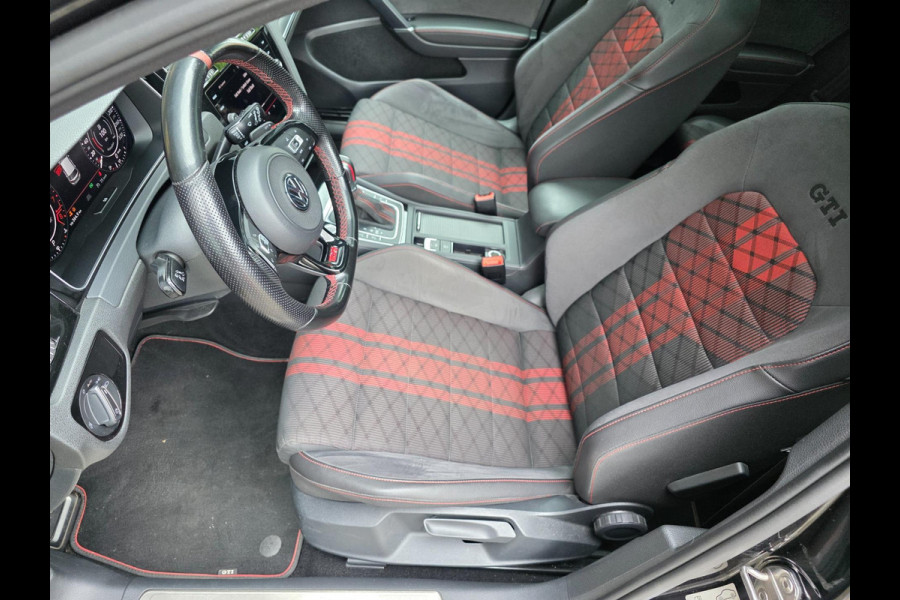 Volkswagen Golf 2.0 TSI GTI TCR - 383 PK / PANO / CARPLAY / ALCANTARA / ADAPT.CRUISE / KEYLESS / CAMERA / DODEHOEK / LANE ASSIST !