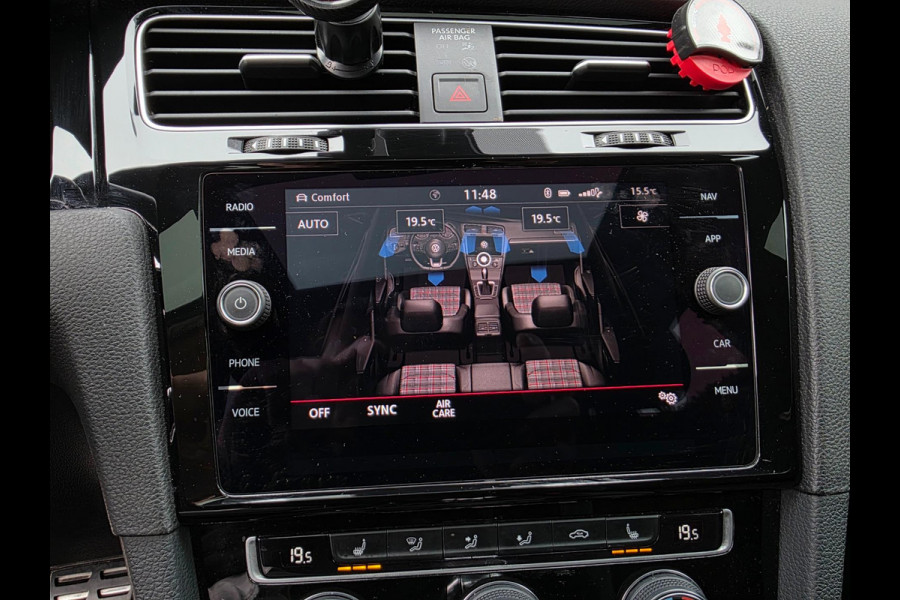 Volkswagen Golf 2.0 TSI GTI TCR - 383 PK / PANO / CARPLAY / ALCANTARA / ADAPT.CRUISE / KEYLESS / CAMERA / DODEHOEK / LANE ASSIST !