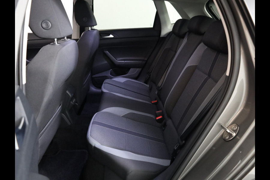 Volkswagen Polo 1.0 TSI Highline 95pk DSG| Climatronic| LM-velgen| Navi| extra getint glas