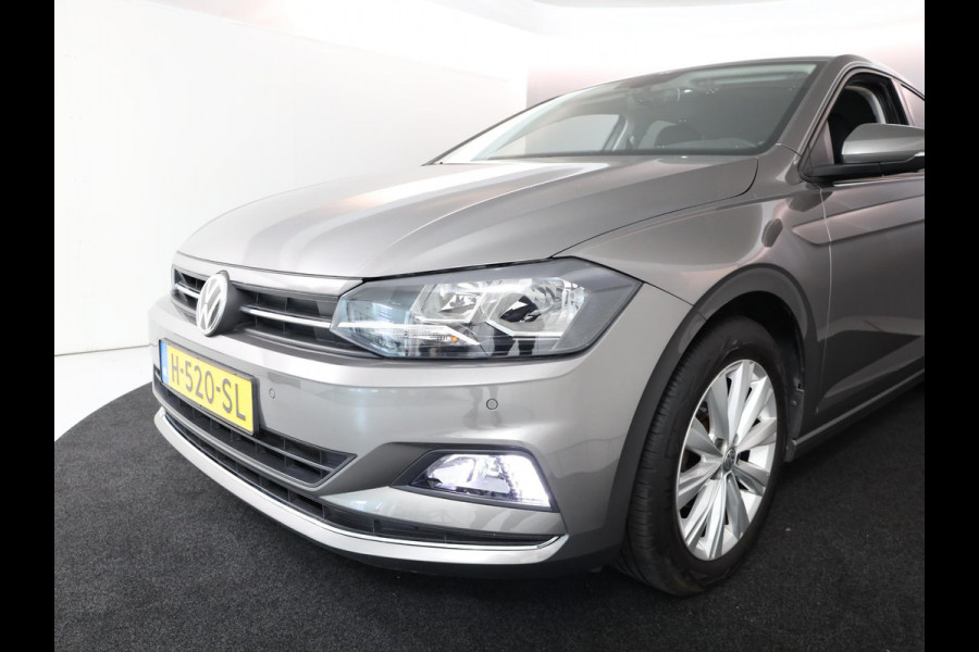 Volkswagen Polo 1.0 TSI Highline 95pk DSG| Climatronic| LM-velgen| Navi| extra getint glas