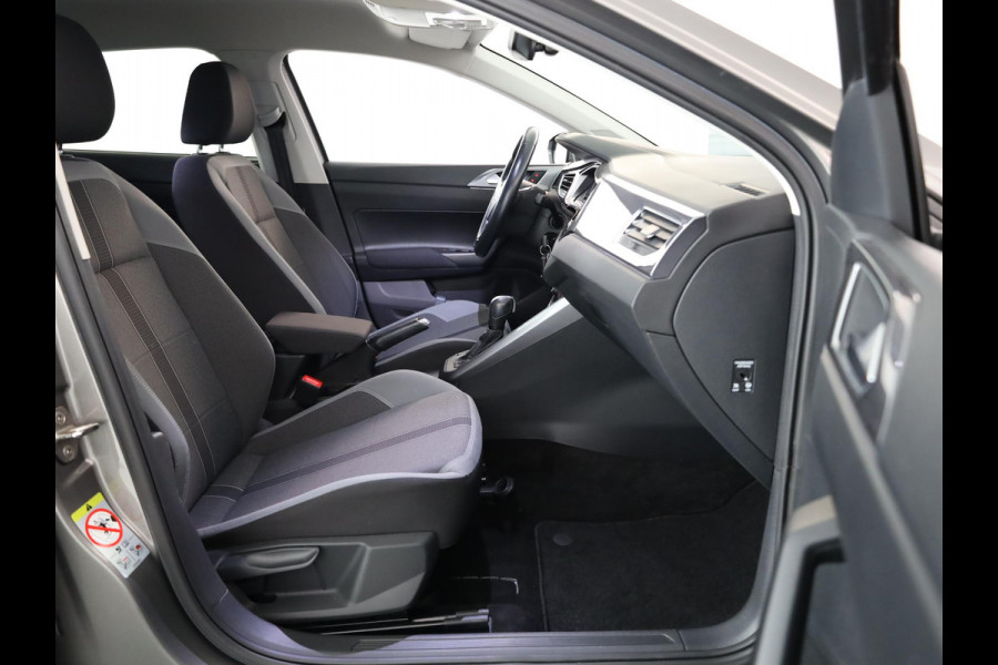 Volkswagen Polo 1.0 TSI Highline 95pk DSG| Climatronic| LM-velgen| Navi| extra getint glas