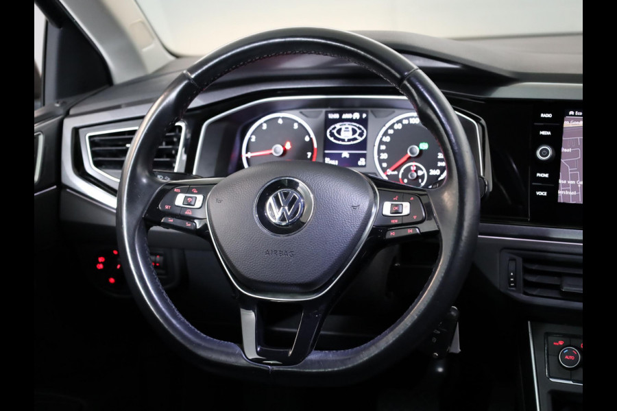 Volkswagen Polo 1.0 TSI Highline 95pk DSG| Climatronic| LM-velgen| Navi| extra getint glas