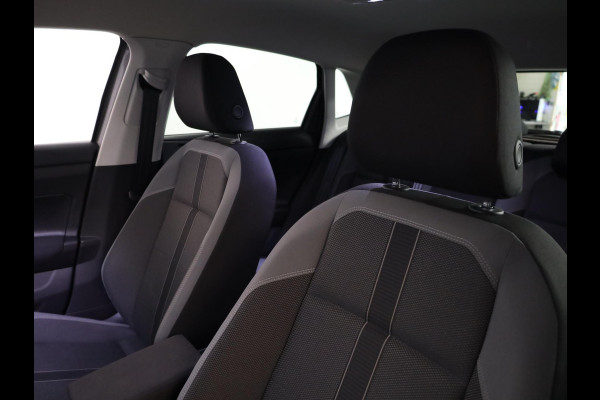 Volkswagen Polo 1.0 TSI Highline 95pk DSG| Climatronic| LM-velgen| Navi| extra getint glas