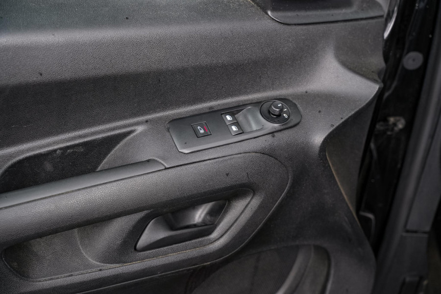 Opel Combo 1.5D L2H1 Edition Airco Cruise Automaat Navi