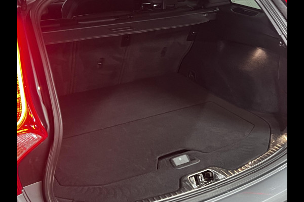 Volvo V60 2.0 T4 R-Design Adapt. Cruise c. | Camera | Stoel verwarming | Trekhaak Afneembaar