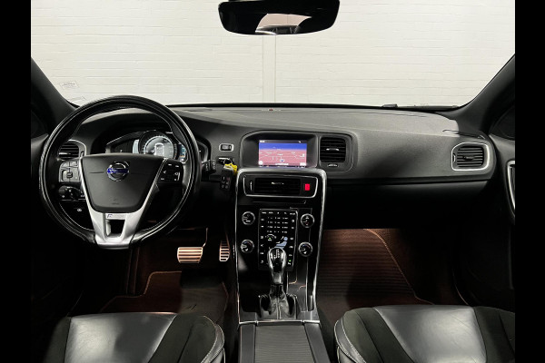 Volvo V60 2.0 T4 R-Design Adapt. Cruise c. | Camera | Stoel verwarming | Trekhaak Afneembaar