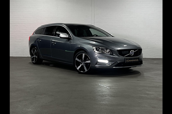 Volvo V60 2.0 T4 R-Design Adapt. Cruise c. | Camera | Stoel verwarming | Trekhaak Afneembaar