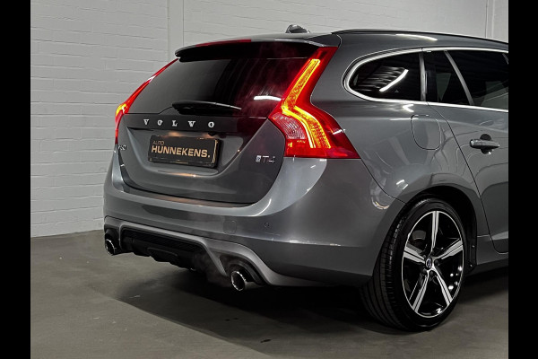 Volvo V60 2.0 T4 R-Design Adapt. Cruise c. | Camera | Stoel verwarming | Trekhaak Afneembaar