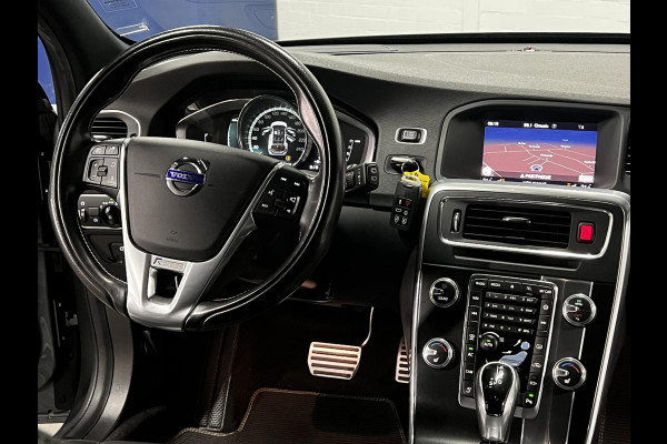 Volvo V60 2.0 T4 R-Design Adapt. Cruise c. | Camera | Stoel verwarming | Trekhaak Afneembaar