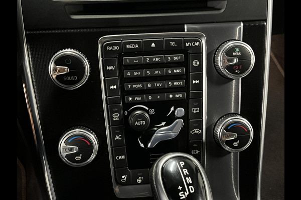 Volvo V60 2.0 T4 R-Design Adapt. Cruise c. | Camera | Stoel verwarming | Trekhaak Afneembaar
