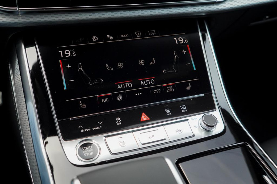 Audi Q8 60 TFSI e quattro Pro Line S Competition / Sakhir Gold / Pano / Incl BTW / B&O / ACC