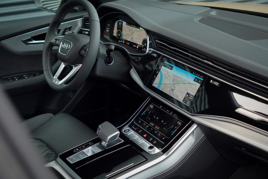 Audi Q8 60 TFSI e quattro Pro Line S Competition / Sakhir Gold / Pano / Incl BTW / B&O / ACC