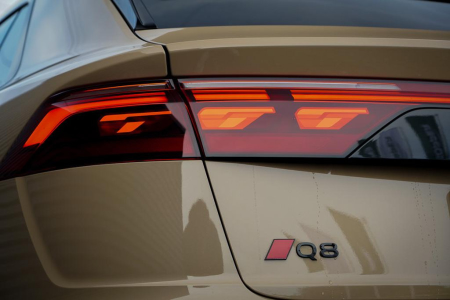 Audi Q8 60 TFSI e quattro Pro Line S Competition / Sakhir Gold / Pano / Incl BTW / B&O / ACC
