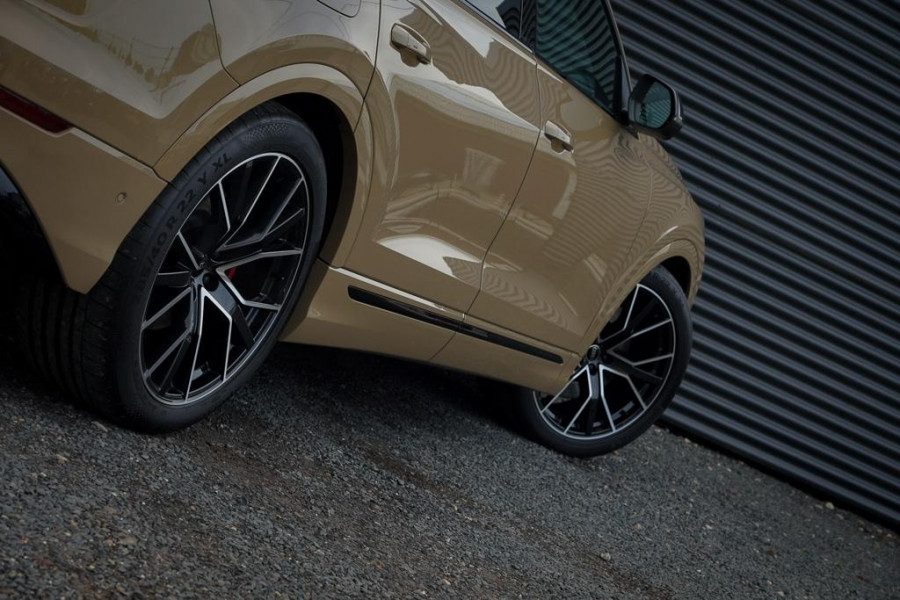 Audi Q8 60 TFSI e quattro Pro Line S Competition / Sakhir Gold / Pano / Incl BTW / B&O / ACC